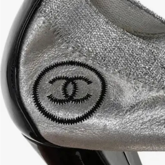 Chanel pumps silver & black size 6US - Picture 16 of 16